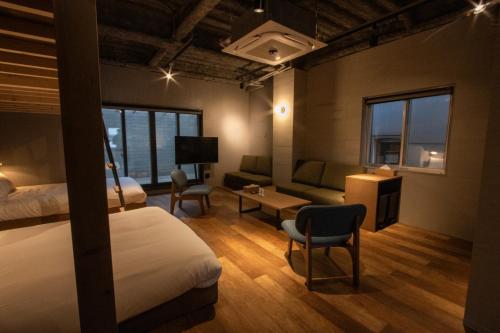 Green Room Hotel - Guest Reviews and Ratings