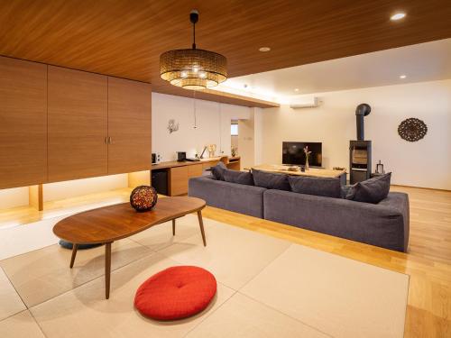 Hakkei - Property Overview and Location