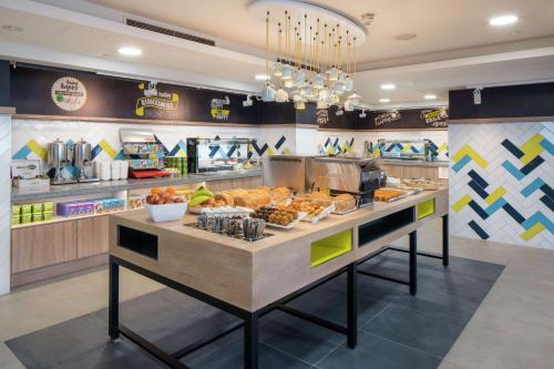 Hampton by Hilton Birmingham Broad Street - Hotel Overview
