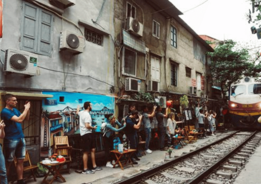 Hanoi Tour: Sample Street Food With Train Street