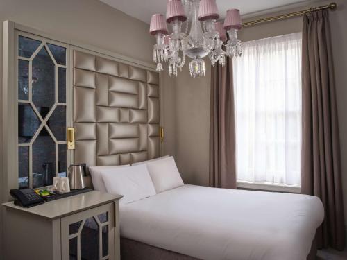 Henrietta House, a Member of Radisson Individuals - Hotel Overview and Location