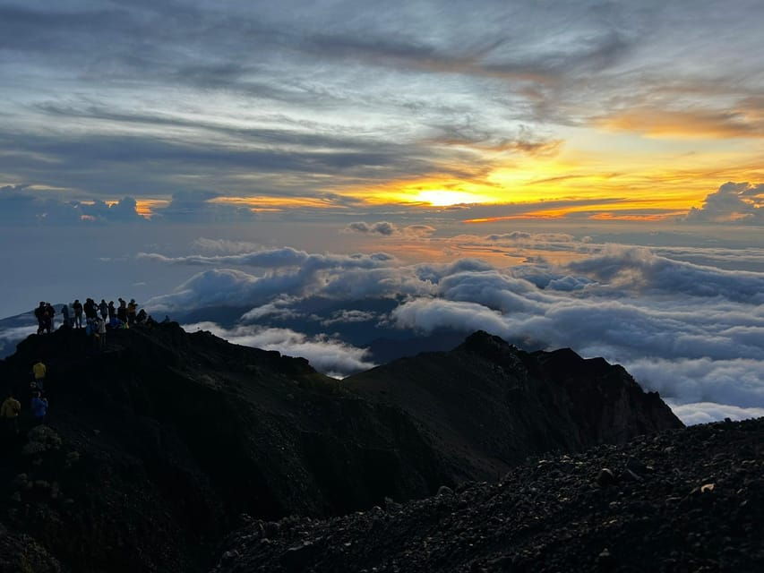 Hiking Mount Rinjani 1 Night 2 Days Senaru Scoond Summit