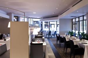 Hilton Strasbourg - Location and Transportation