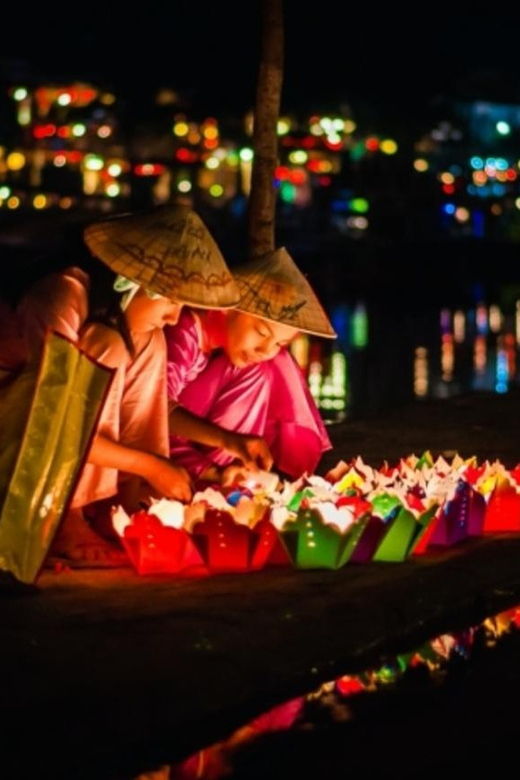 Hoi An: Hoai River Night Boat Trip and Floating Lantern