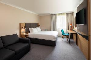 Holiday Inn Aylesbury, an IHG Hotel - Hotel Overview and Location