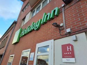 Holiday Inn Calais-Centre, an IHG Hotel - Location and Accessibility