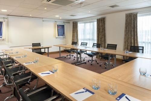 Holiday Inn Express Birmingham Star City, an IHG Hotel - Hotel Location and Accessibility