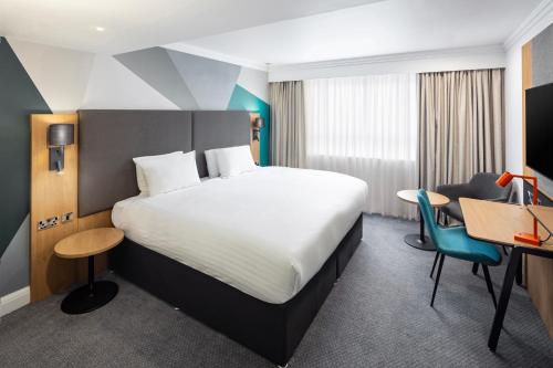 Holiday Inn Gloucester - Cheltenham, an IHG Hotel - Hotel Overview