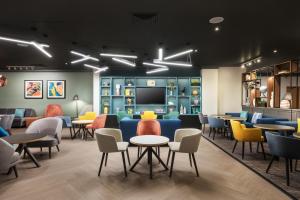 Holiday Inn Leeds-Wakefield M1 Jct40, an IHG Hotel - Location and Accessibility