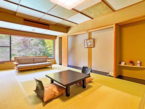 Honjin - Overview and Location