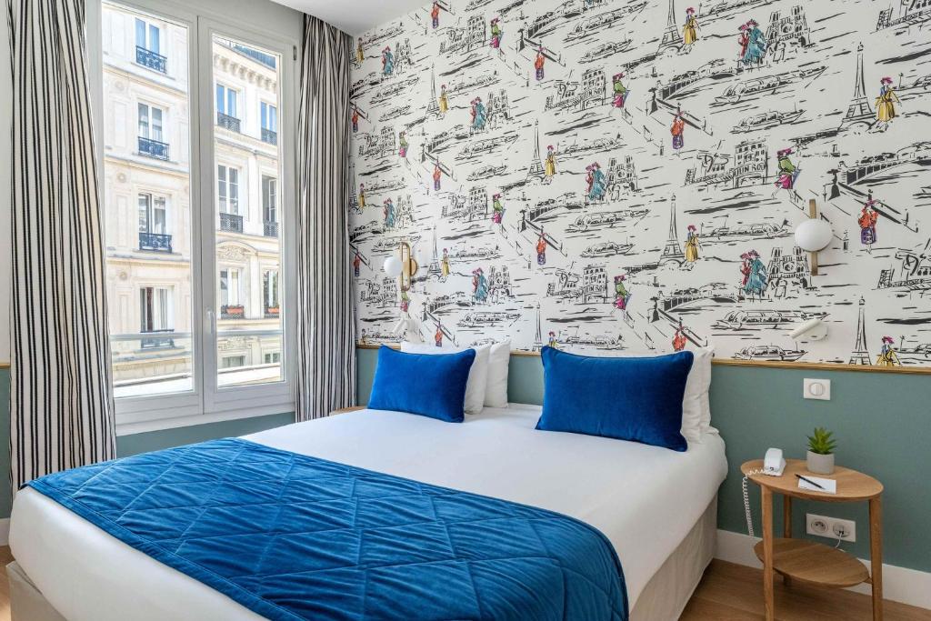 Hotel Acadia - Astotel - Location and Nearby Attractions