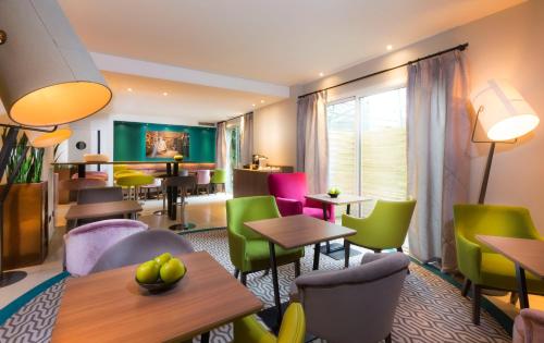 Hotel Acanthe - Boulogne Billancourt - Hotel Overview
