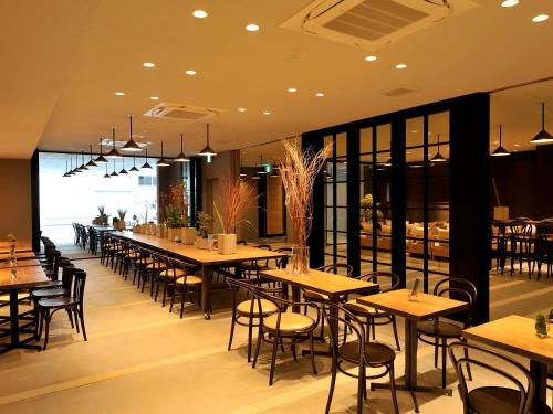 Hotel Androoms Osaka Hommachi - Location and Neighborhood