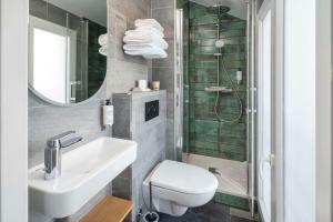 Hotel Apolonia Paris Mouffetard, Sure Hotel Collection by Best Western - Overview of Hotel Apolonia