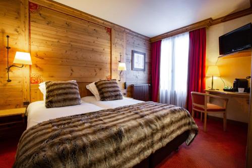 Hotel Champs Fleuris Morzine - Overview of Hotel Champs Fleuris