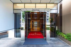 Hotel Consort Shin-Osaka - Location and Proximity