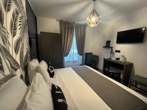 Hotel De Belfort - Location and Nearby Attractions