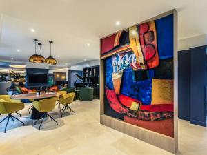 Hotel De Bourbon Grand Hotel Mercure Bourges - Hotel Overview and Location