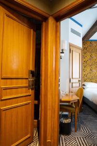 Hotel De Fleurie - Saint-Germain-Des-Prés - Location and Accessibility