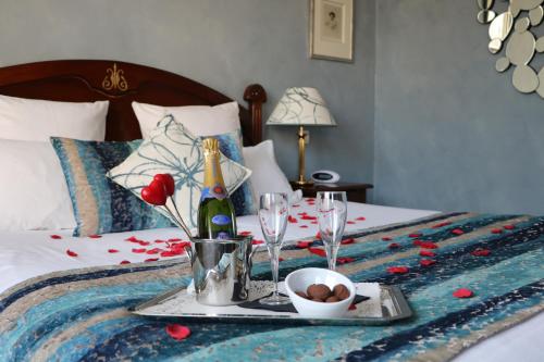 Hotel Dhaussonville - Overview of Hotel Dhaussonville