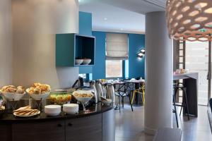 Hotel Eiffel Capitol - Location and Accessibility