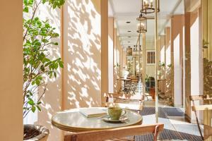 Hotel Etoile Saint Ferdinand by Happyculture - Overview of the Hotel