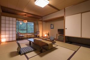 Hotel Hanamaki - Overview and Location