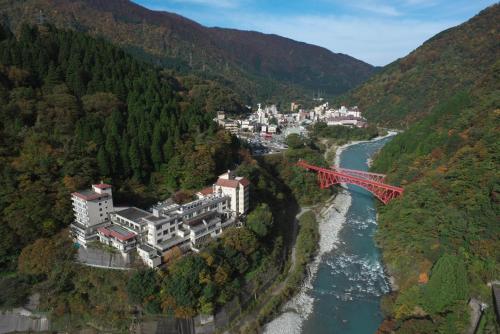 Hotel Kurobe - Hotel Overview and Location