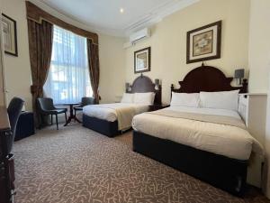 Hotel La Place - Hotel Overview and Location