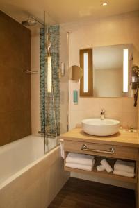 Hotel Le B D'arcachon by Inwood Hotels - Location and Accessibility