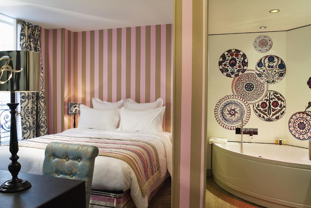Hotel Le Bellechasse Saint-Germain - Unique Design by Christian Lacroix