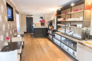 Hotel Le Catalogne - Hotel Features and Amenities