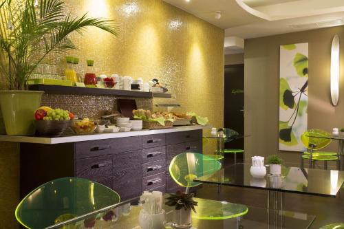 Hotel Le Fabe - Overview