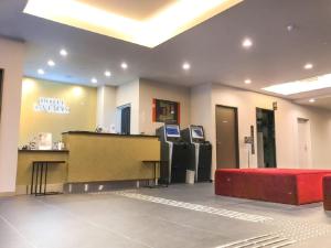 HOTEL LiVEMAX Kyoto Nijojonishi - Hotel Overview