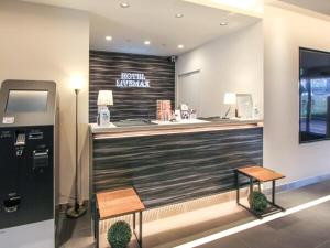 Hotel Livemax Osaka Kadoma - Facilities and Services