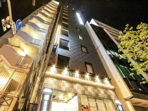 HOTEL LiVEMAX Tokyo Bakurocho - Hotel Overview