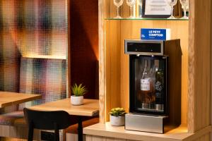 Hotel Locomo - Gare De Lyon Bastille - Location and Accessibility