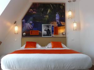 Hotel Mayet - Hotel Location and Accessibility