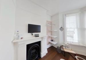 Hotel Nineteen - Accommodation Options and Amenities