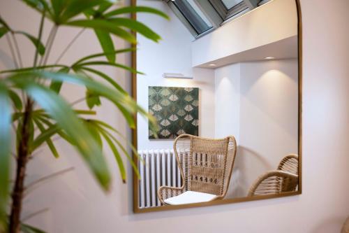 Hotel of the 3 Colleges - Amenities and Features