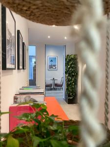 Hotel of the Hope - Overview of Hotel De Lesperance