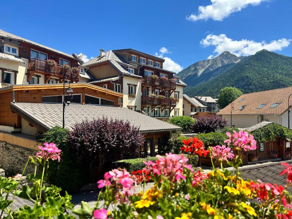 Hotel Restaurant & Spa Les Autanes - Hotel Overview