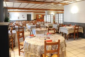 Hotel Restaurant Txistulari - Hotel Location and Accessibility