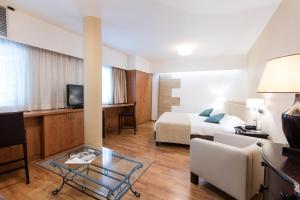 Hotel Rotonde - Location and Accessibility