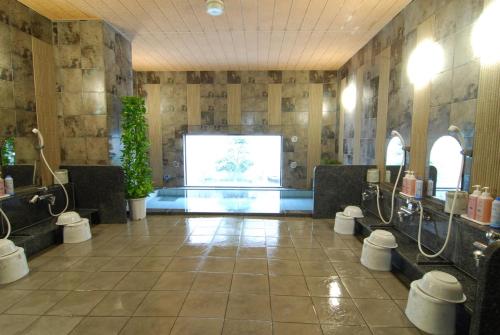 Hotel Route-Inn Shiojiri - Available Amenities and Services