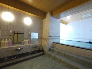 HOTEL ROUTE-INN Ueda - Route 18 - - Hotel Ratings and Guest Reviews