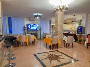 HOTEL ROYAL Paris Ivry - Overview of Hotel Royal