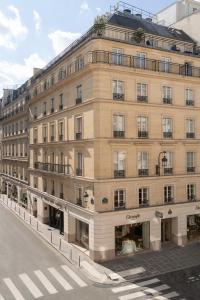 Hotel Royal Saint Honore Paris Louvre - Overview of the Hotel