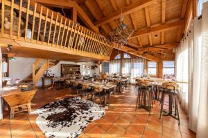 Hotel Saint-Martin - Overview of Hotel Saint-Martin