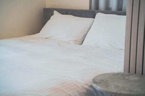 Hotel Star Residence - No People Hotel - Apartment-Style Accommodations